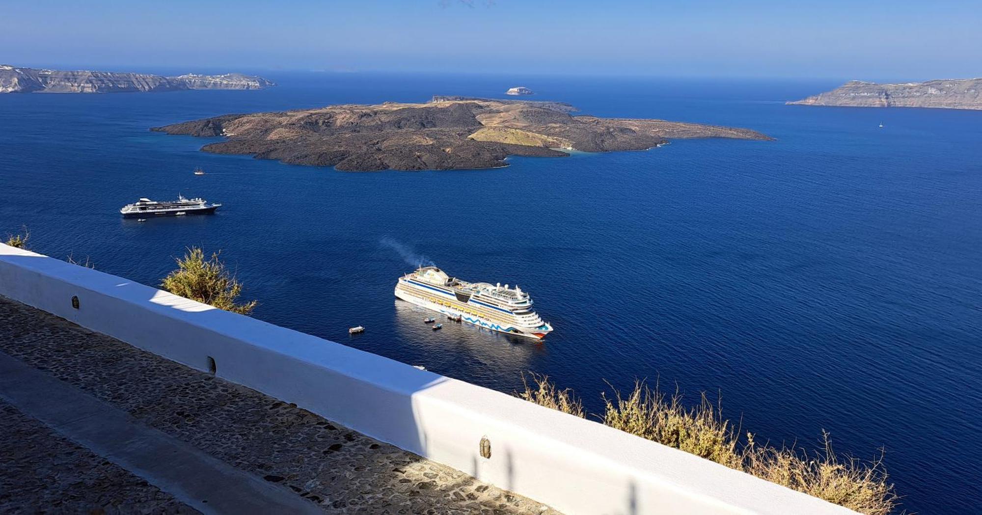 Yposkafo - Private - Santorini Fira (Santorini)
